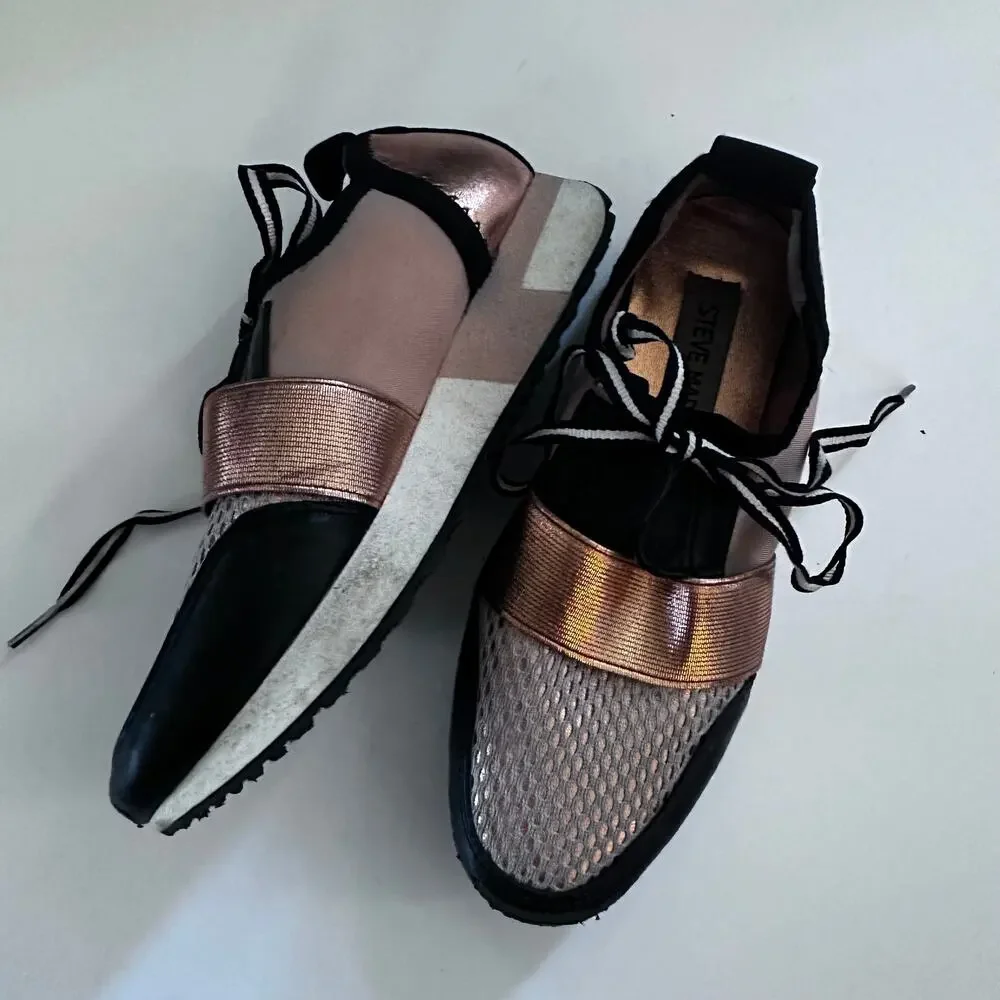 Steve Madden Antics sneakers girls size 12